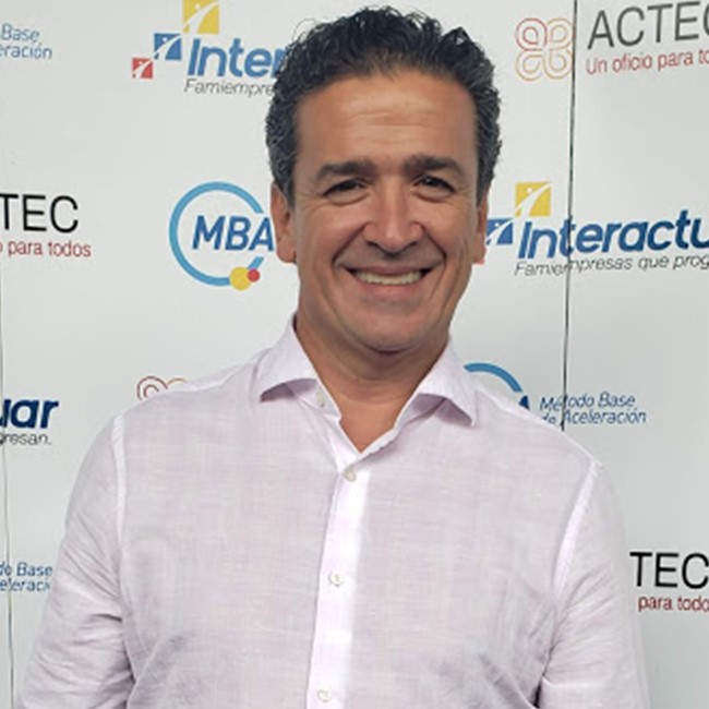 Hernán Darío Ríos - Director de talento y desarrollo organizacional - Corporación Interactuar